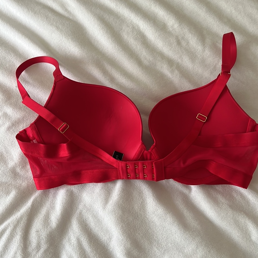 Victoria’s Secret bra, red with lace trim size 36D lightly lined bra EUC - Picture 5 of 8
